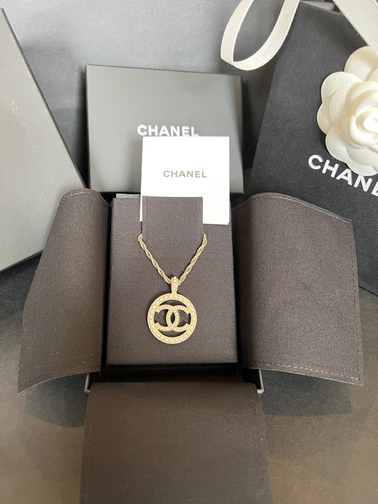 CHANEL Classic CC Logo Necklace(Gold/Silver)