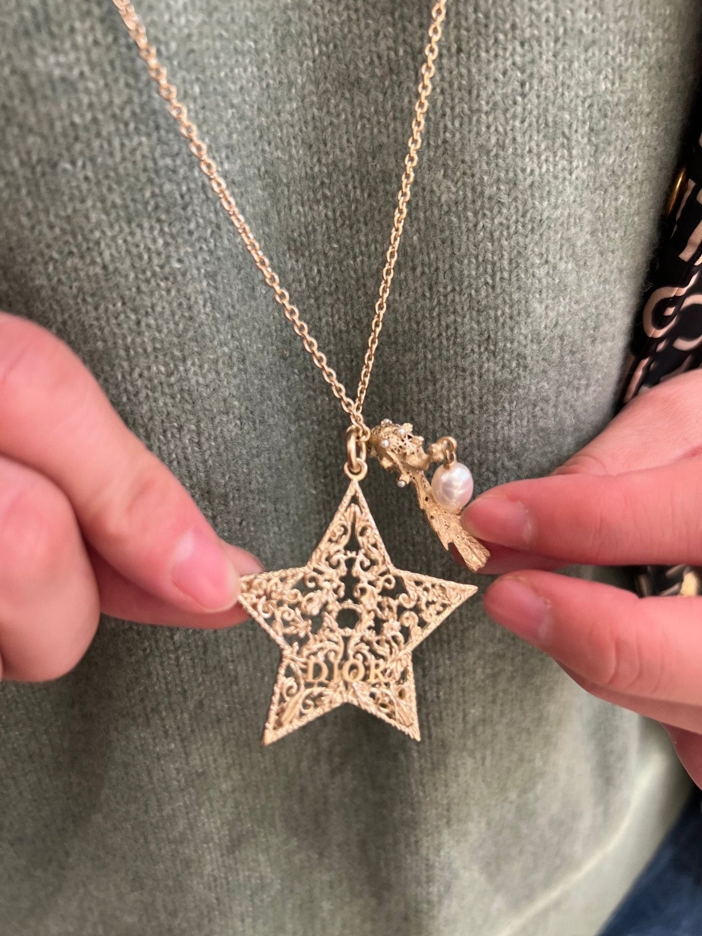 CHRISTIAN DIOR Sevilla Star Long Necklace Gold-Finish Metal(Gold)