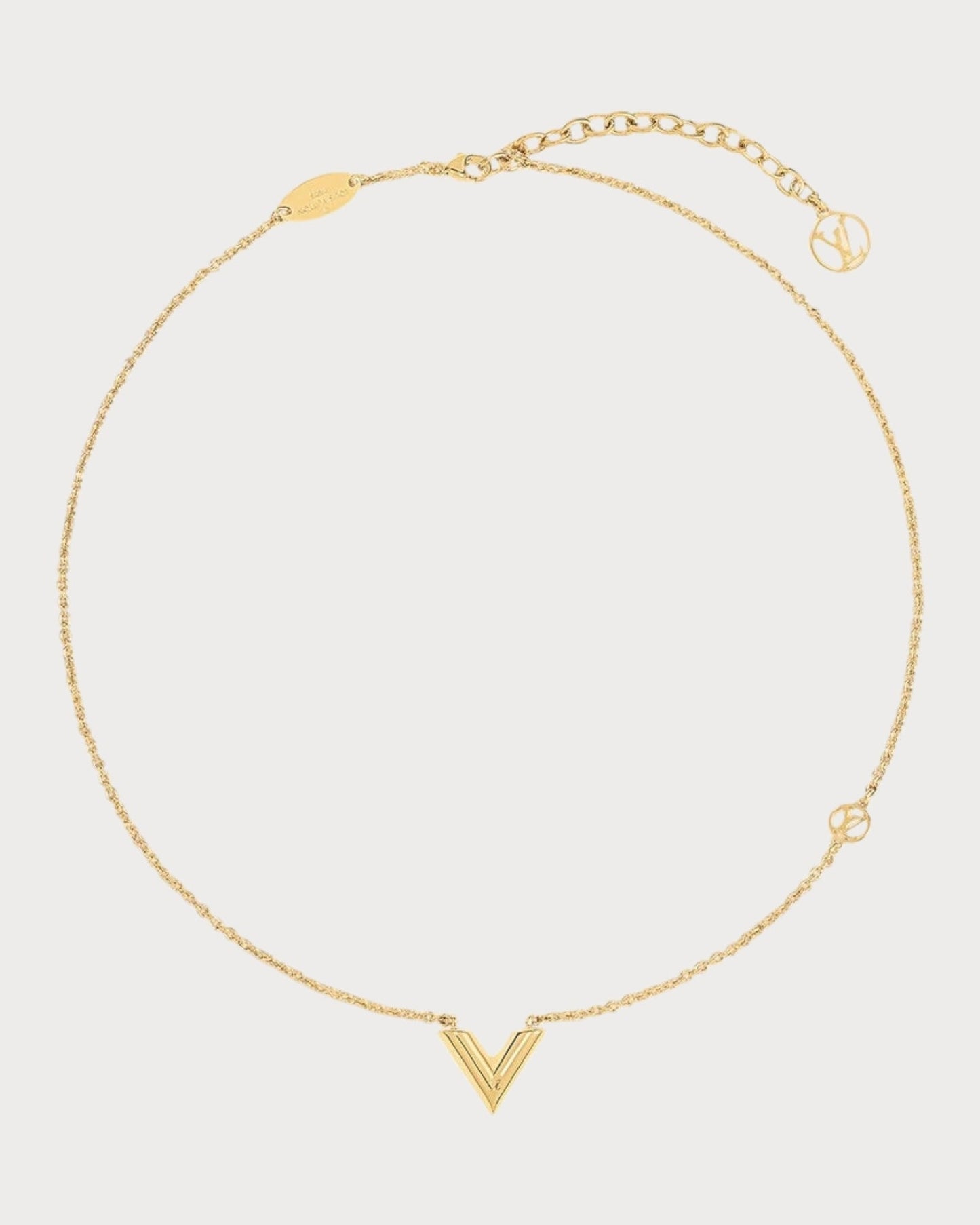 LOUIS VUITTON M00857 Essential V Necklace Metal(Gold)